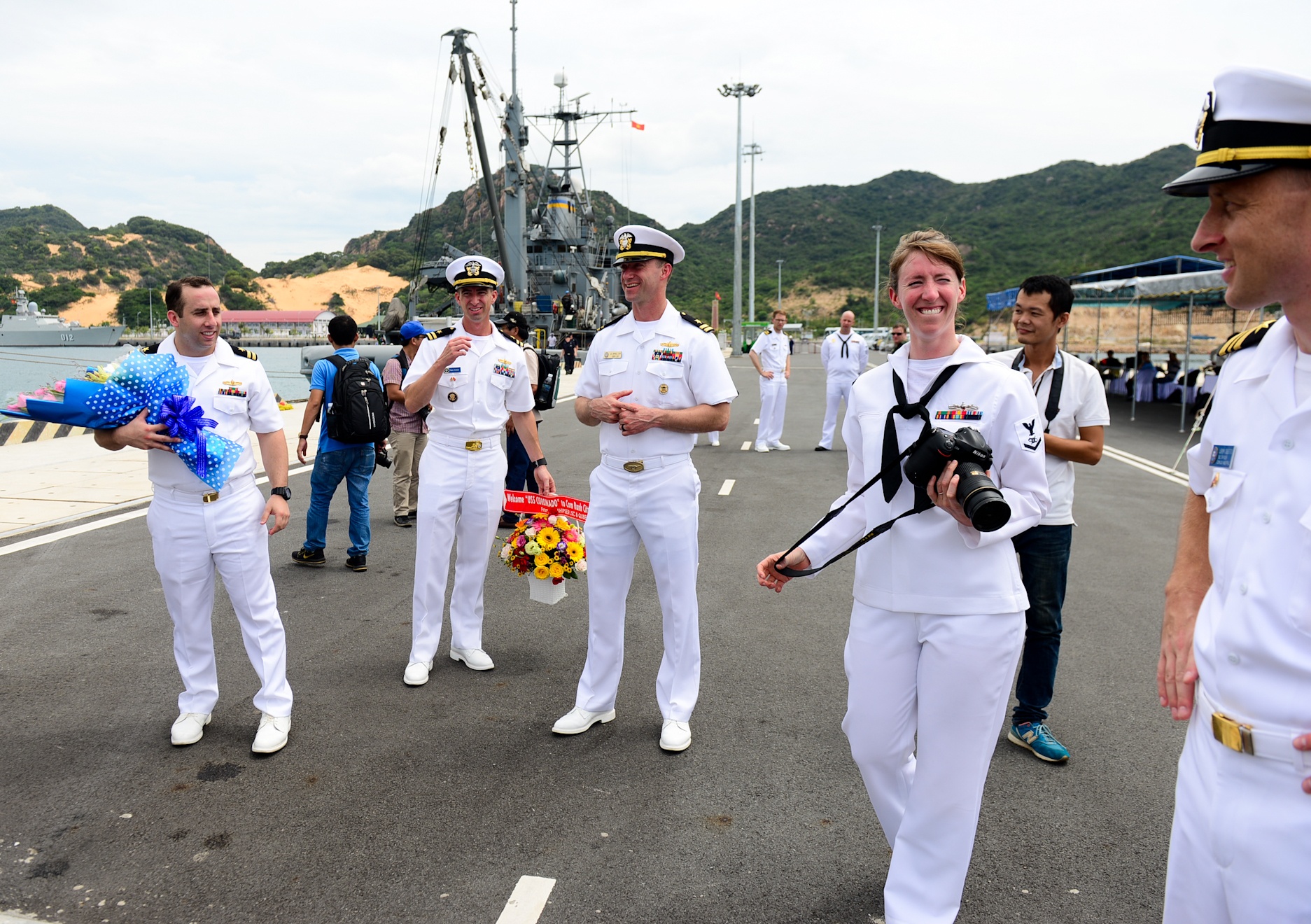 Tau My tham Cam Ranh anh 10