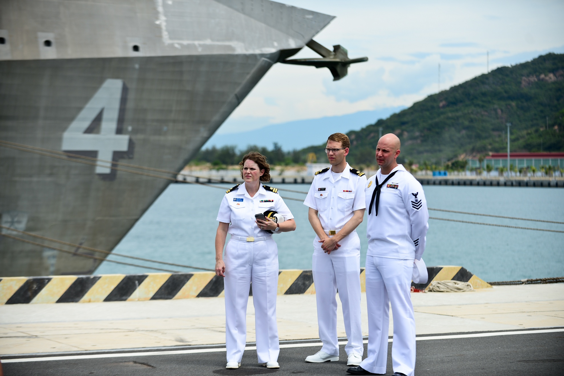 Tau My tham Cam Ranh anh 9