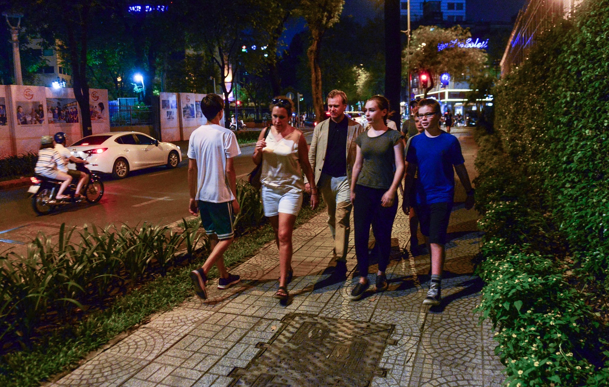 Dao dien Nolan den TP.HCM anh 3