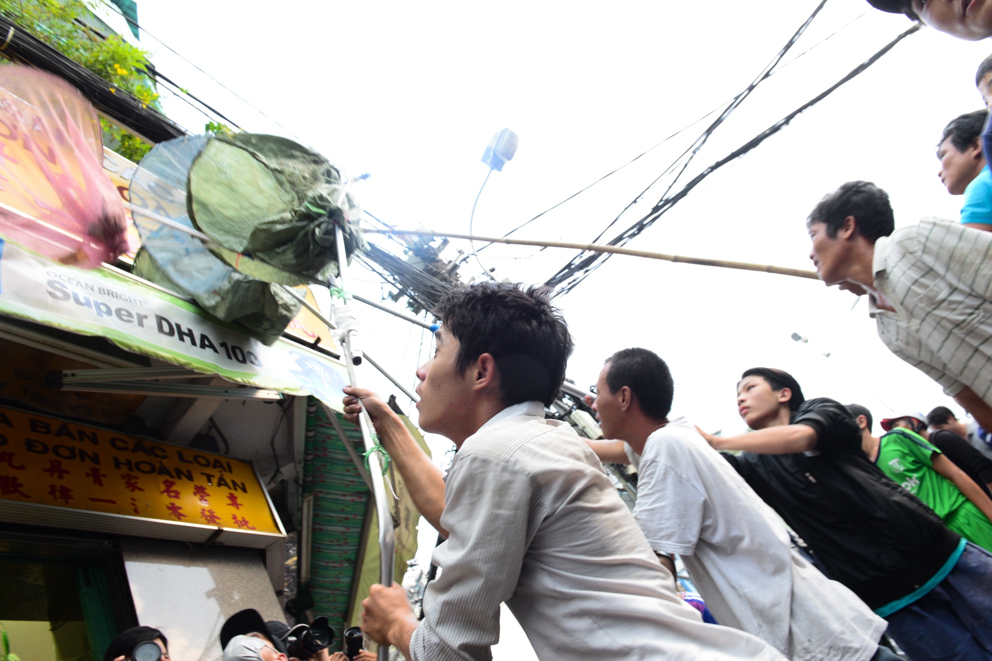 Giat tien cung co hon anh 17