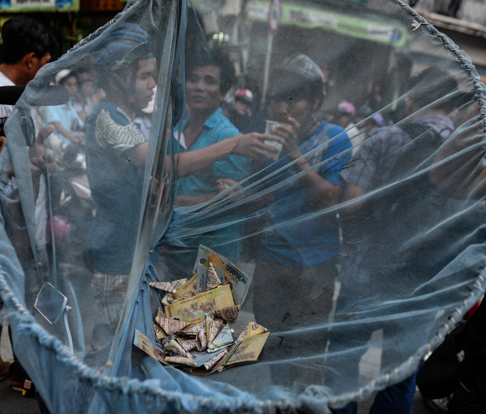 Giat tien cung co hon anh 18