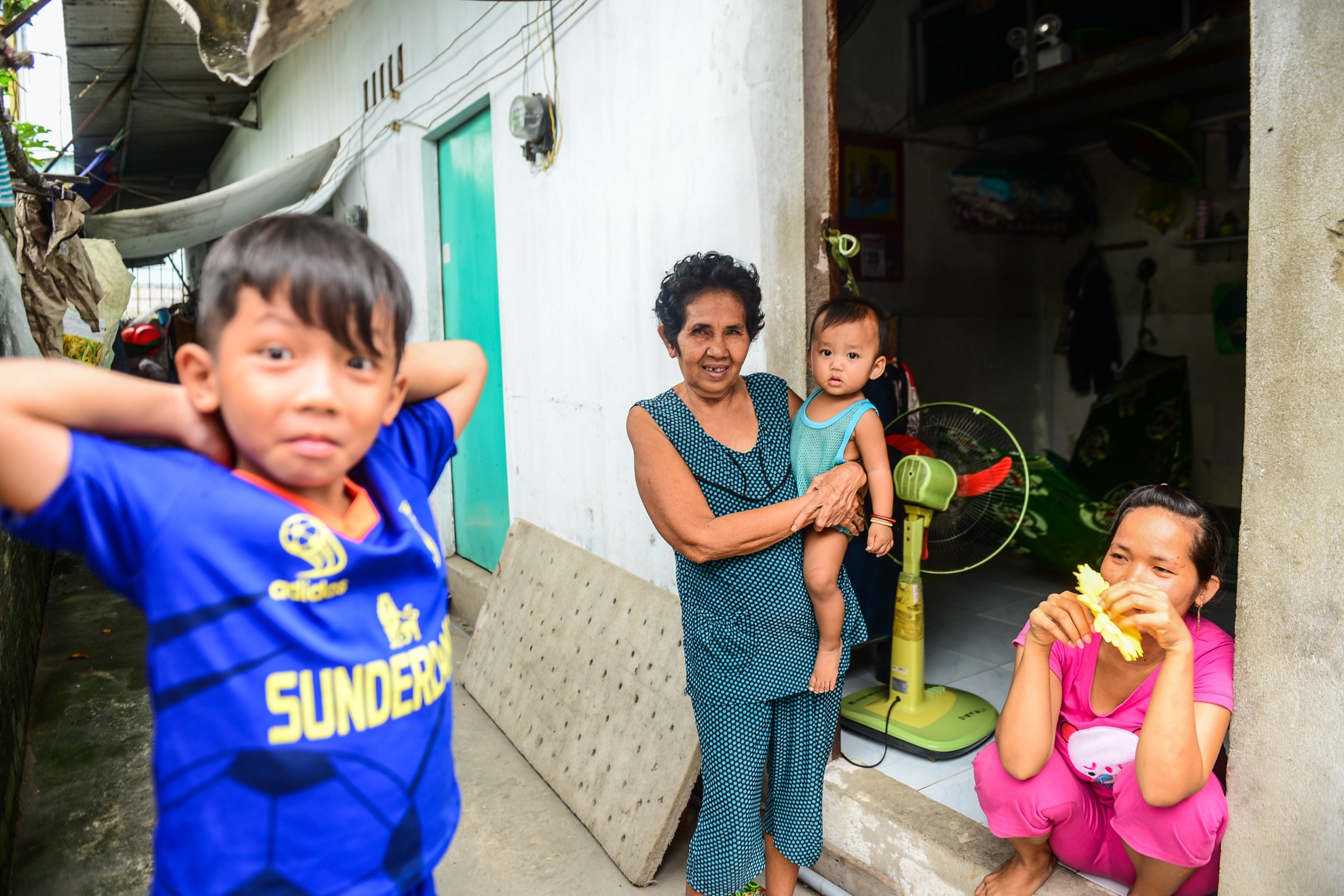 bao hanh tre em anh 3