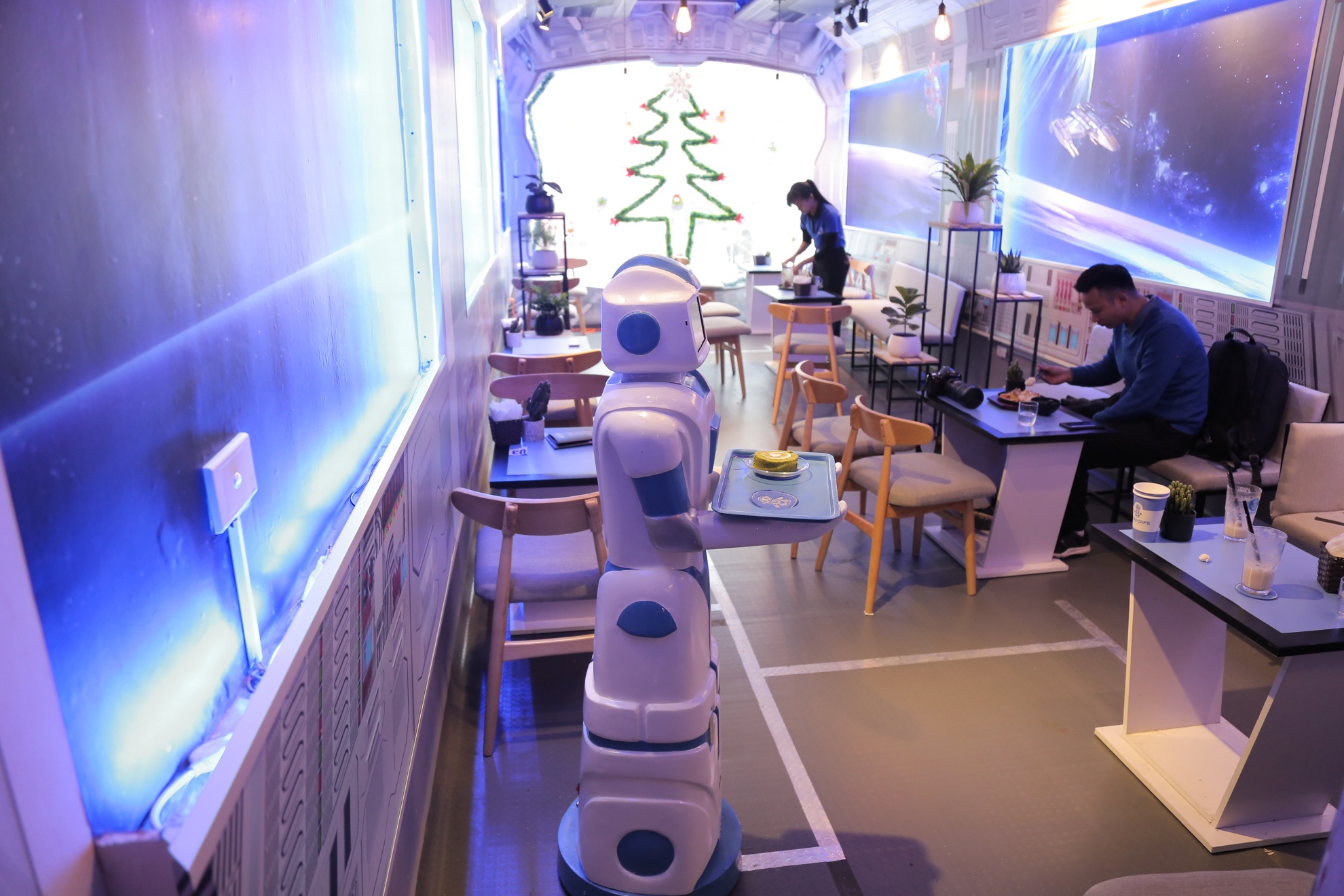 Cafe Robot anh 10