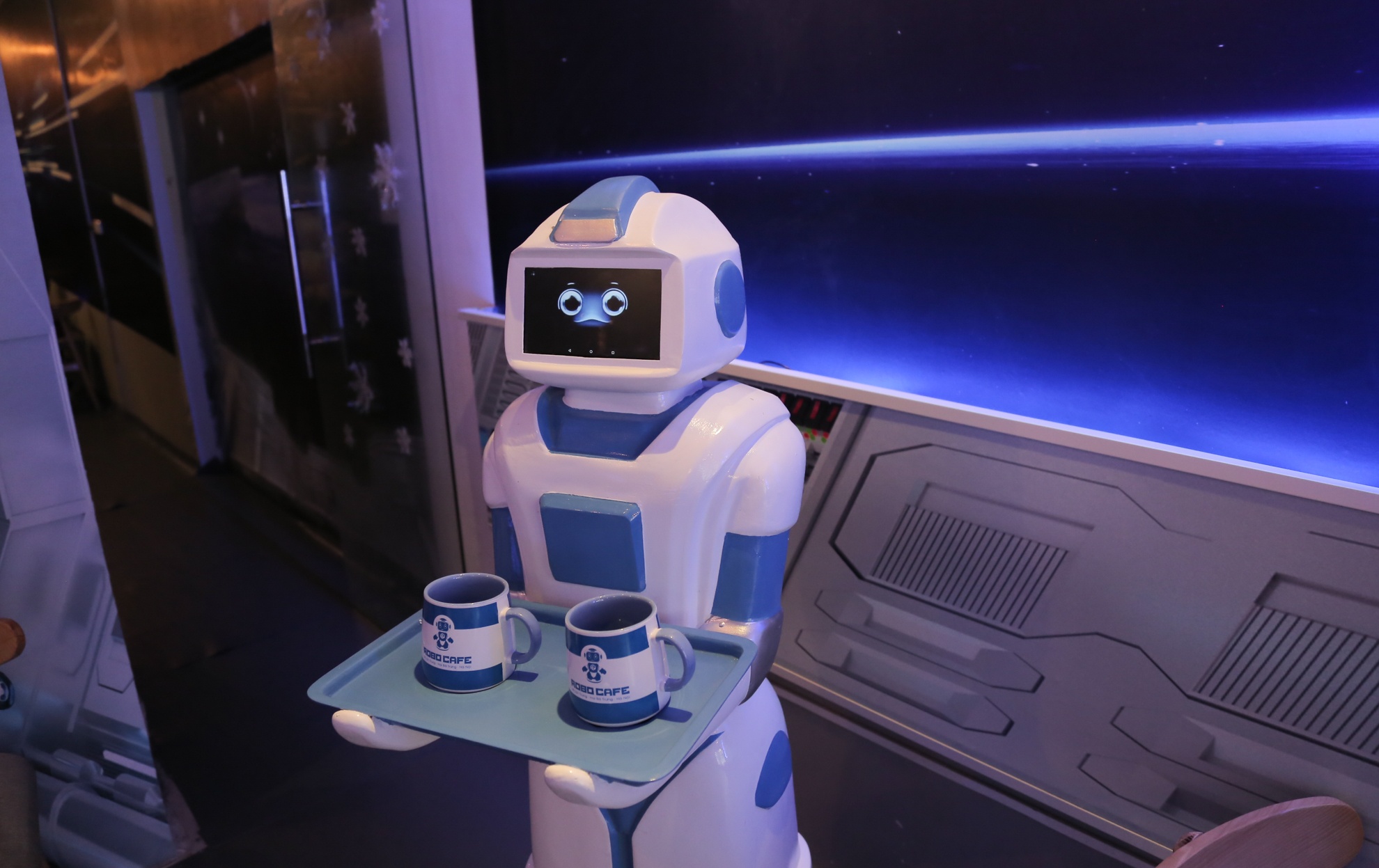 Cafe Robot anh 3