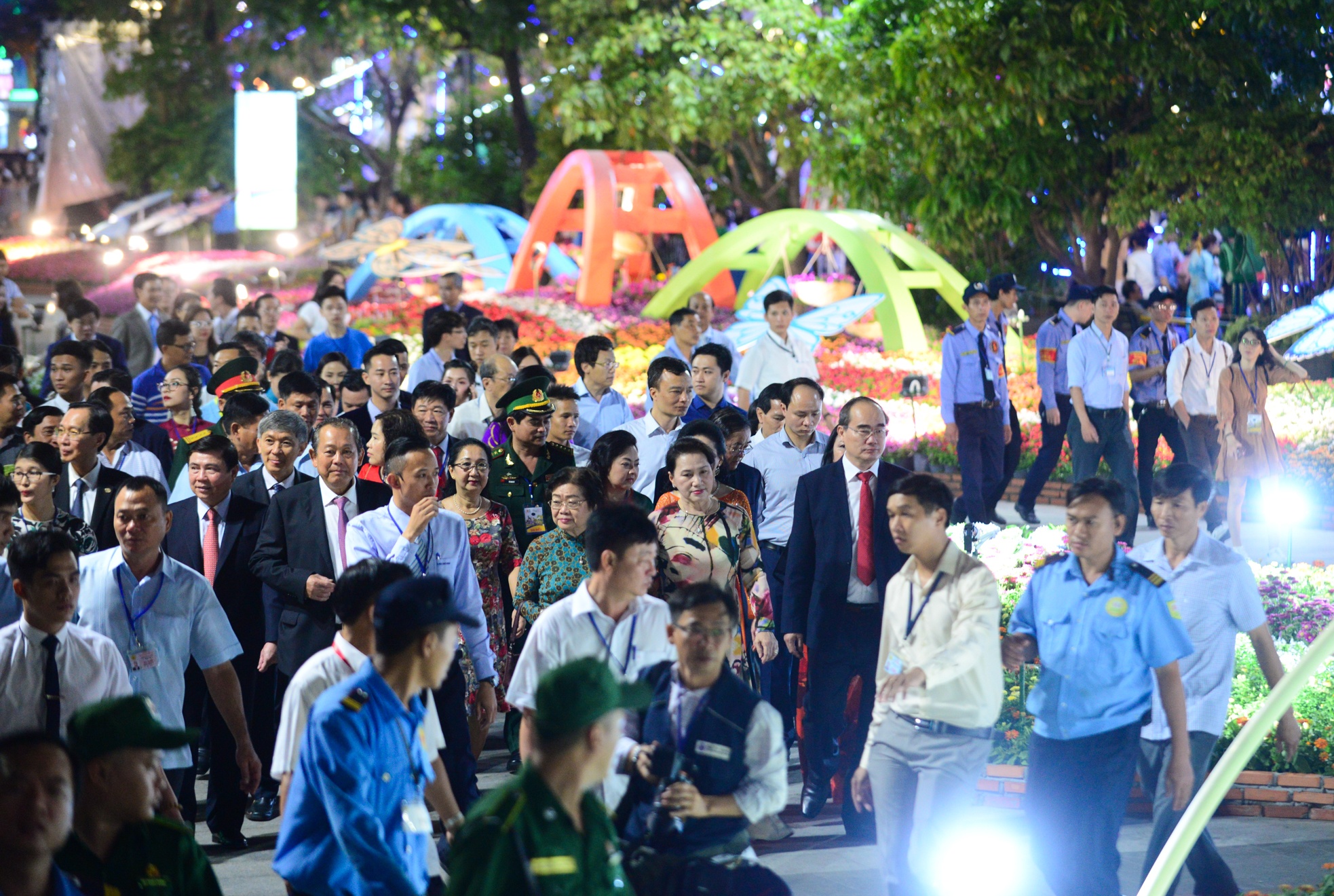 Duong hoa Nguyen Hue anh 3