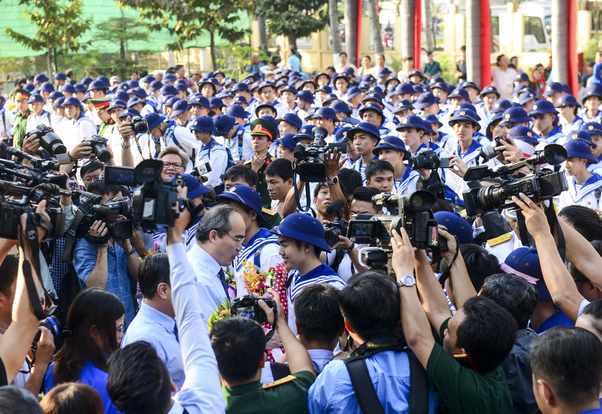 Nghia vu quan su 2018 anh 4