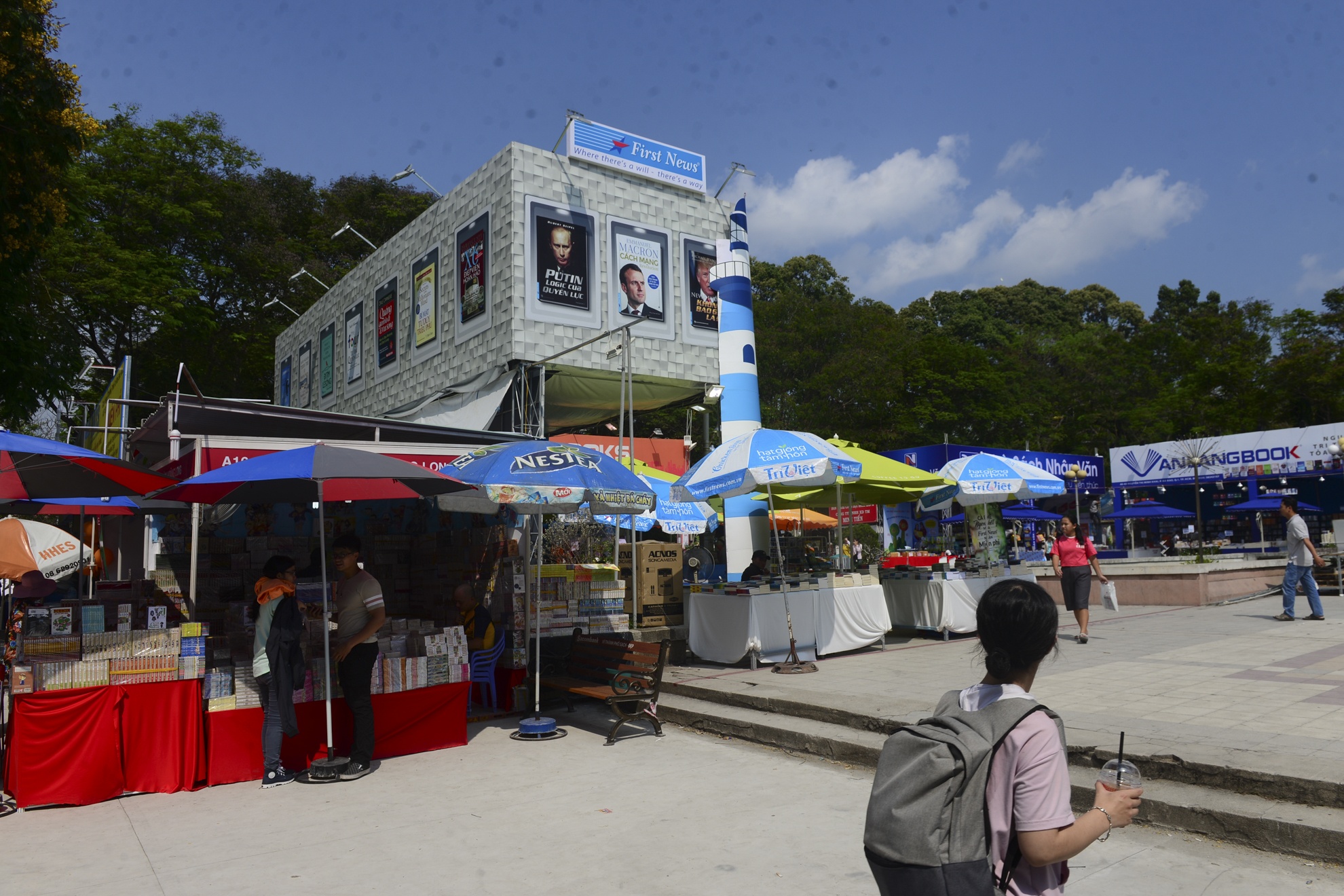 Hoi sach TP.HCM lan X anh 8