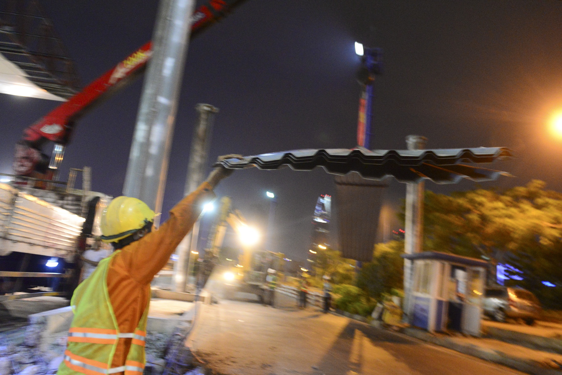 Tháo dỡ trạm thu phí thủ thiêm ảnh 4 Thao do tram thu phi thu thiem anh 4