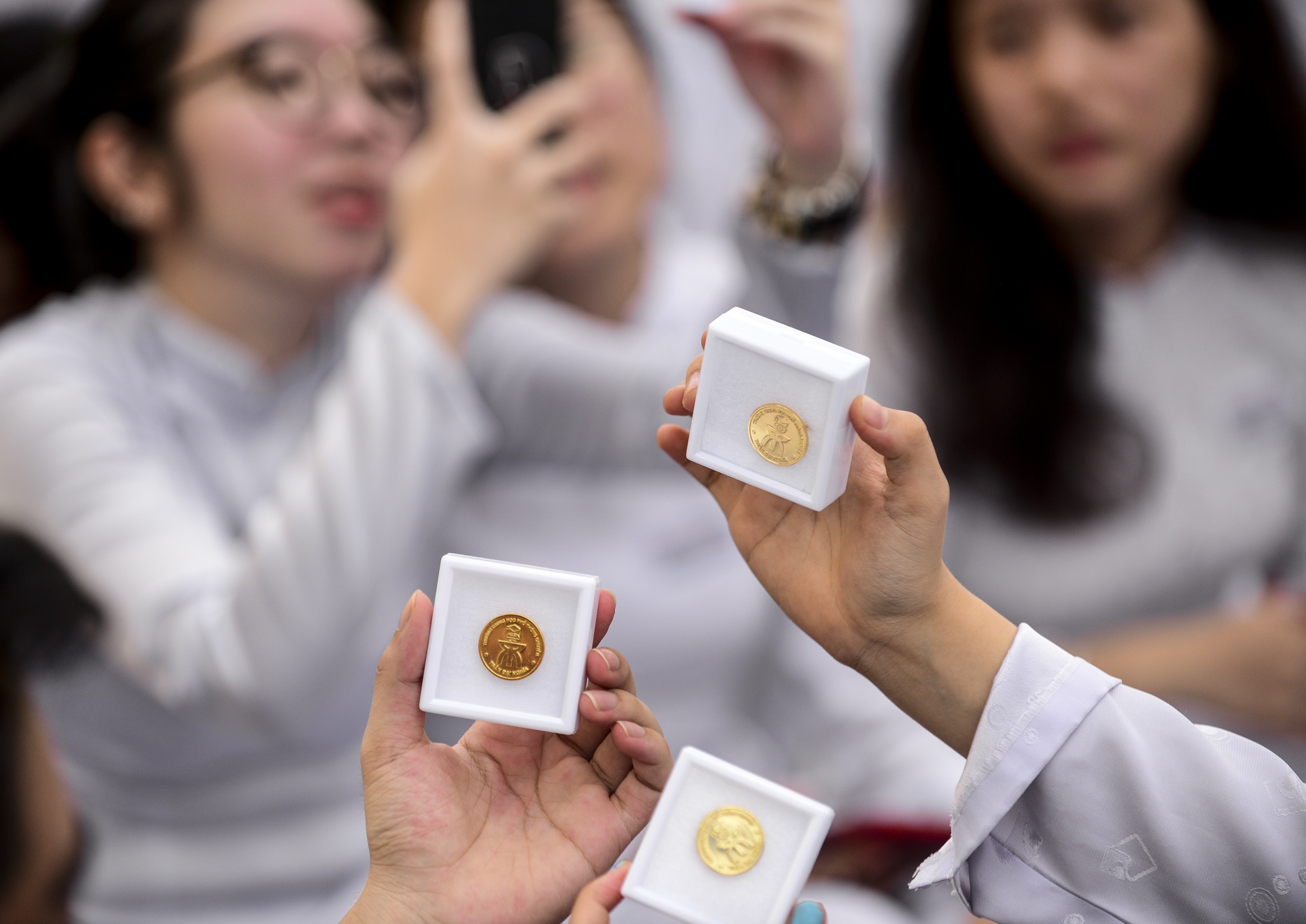 Le truong thanh truong THPT Tran Dai Nghia anh 12