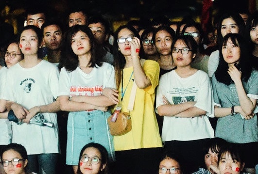 Hoc sinh noi xau giao vien nen bi ky luat nhu the nao? hinh anh