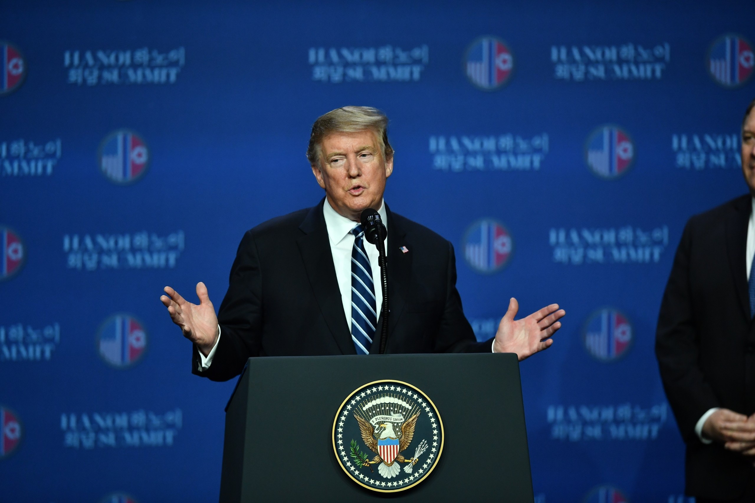 Tong thong Trump: Chua co ke hoach hoi nghi lan 3 hinh anh