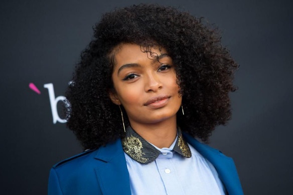 guong mat tre noi bat anh 8