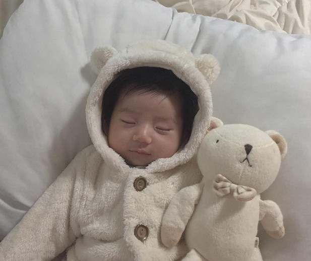 cau be mat troi anh 9