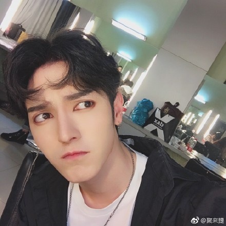 mỹ nam Tân Cương ảnh 2 my nam Tan Cuong anh 2