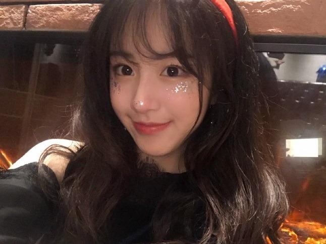 Net xinh xan cua hotgirl Trung Quoc 17 tuoi hinh anh