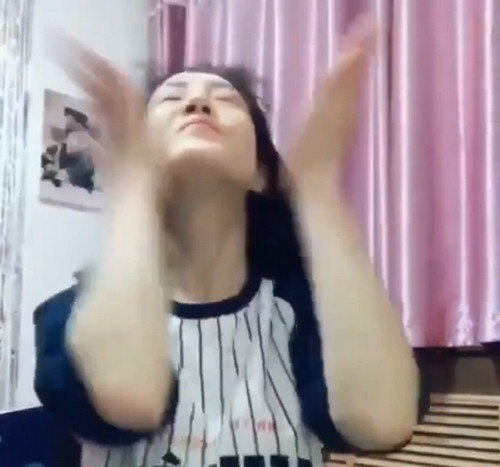 trào lưu vỗ mặt hồi xuân ảnh 1 trao luu vo mat hoi xuan anh 1