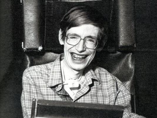 10 cau noi truyen cam hung cho biet bao the he cua Stephen Hawking hinh anh