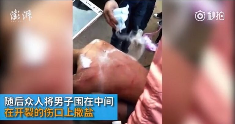 Chu re bi tra tan trong dam cuoi hinh anh