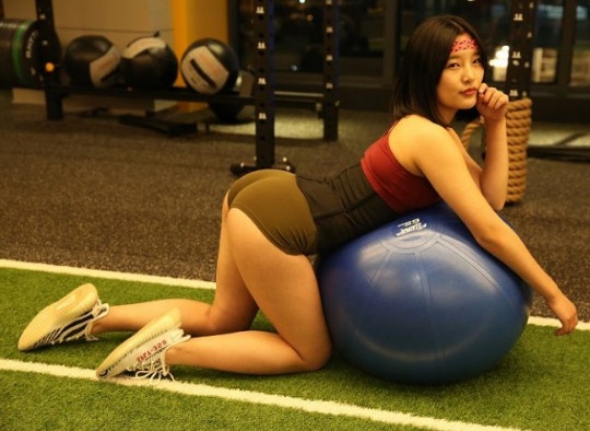 'Hoa hau sieu vong 3' 19 tuoi o Trung Quoc hinh anh