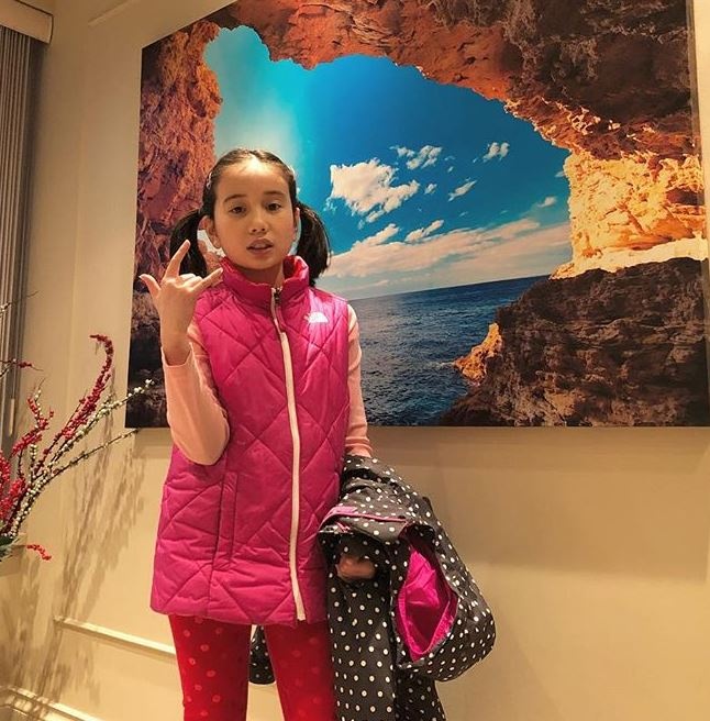 cuoc song gay soc cua co be 9 tuoi anh 1