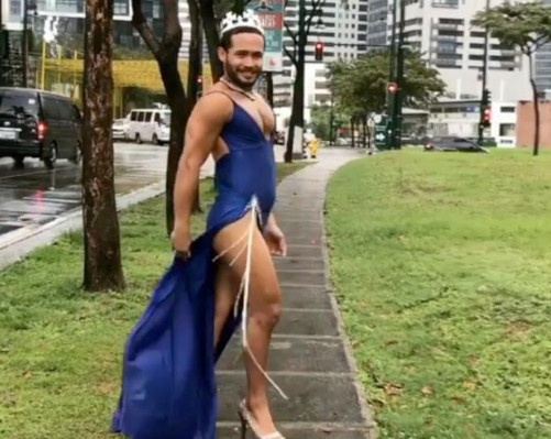 Clip lam nen ten tuoi cua 'thanh Catwalk' Sinon hinh anh