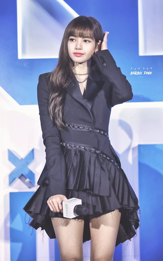 chân Lisa ảnh 13 chan Lisa anh 13