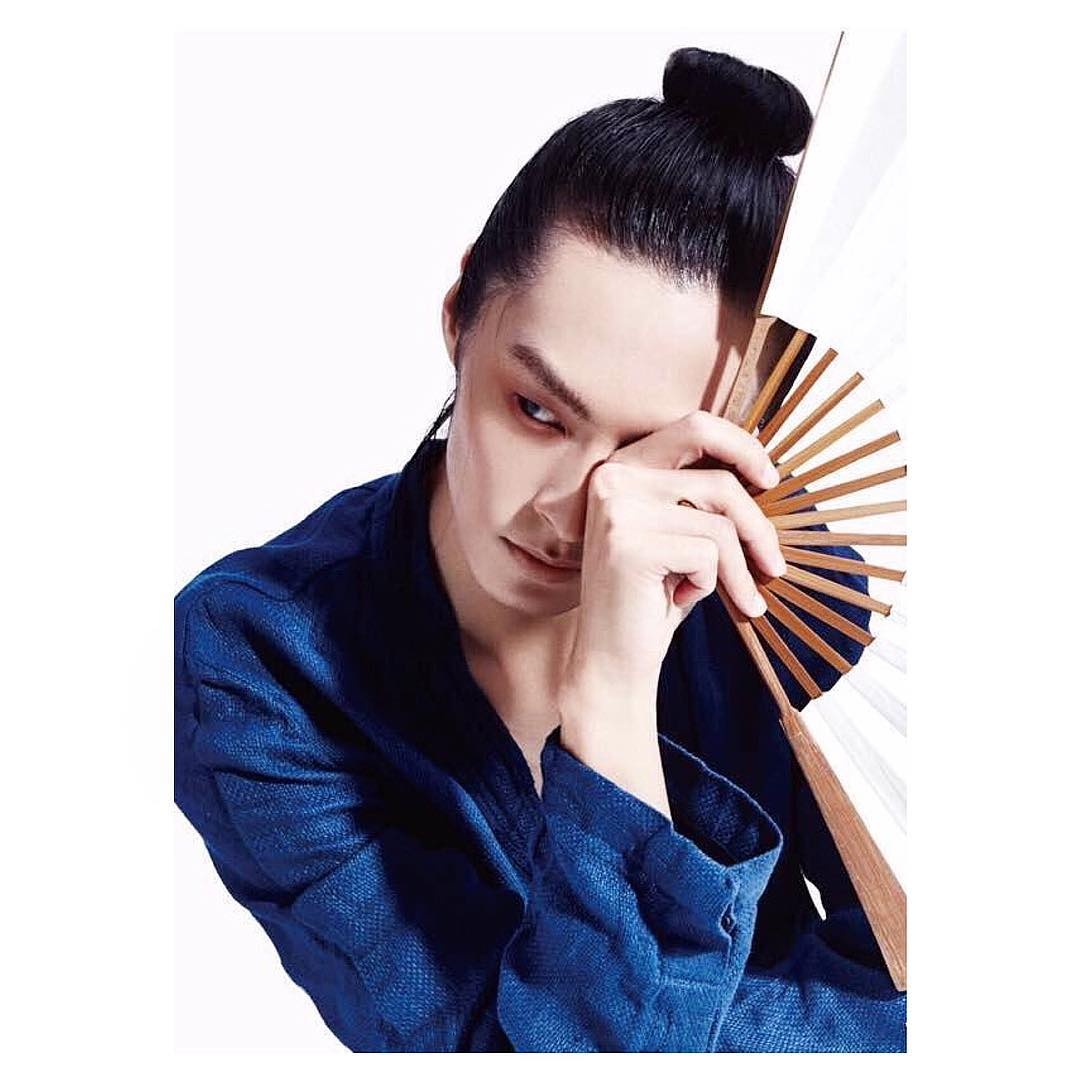 nguoi mau phi gioi tinh anh 2