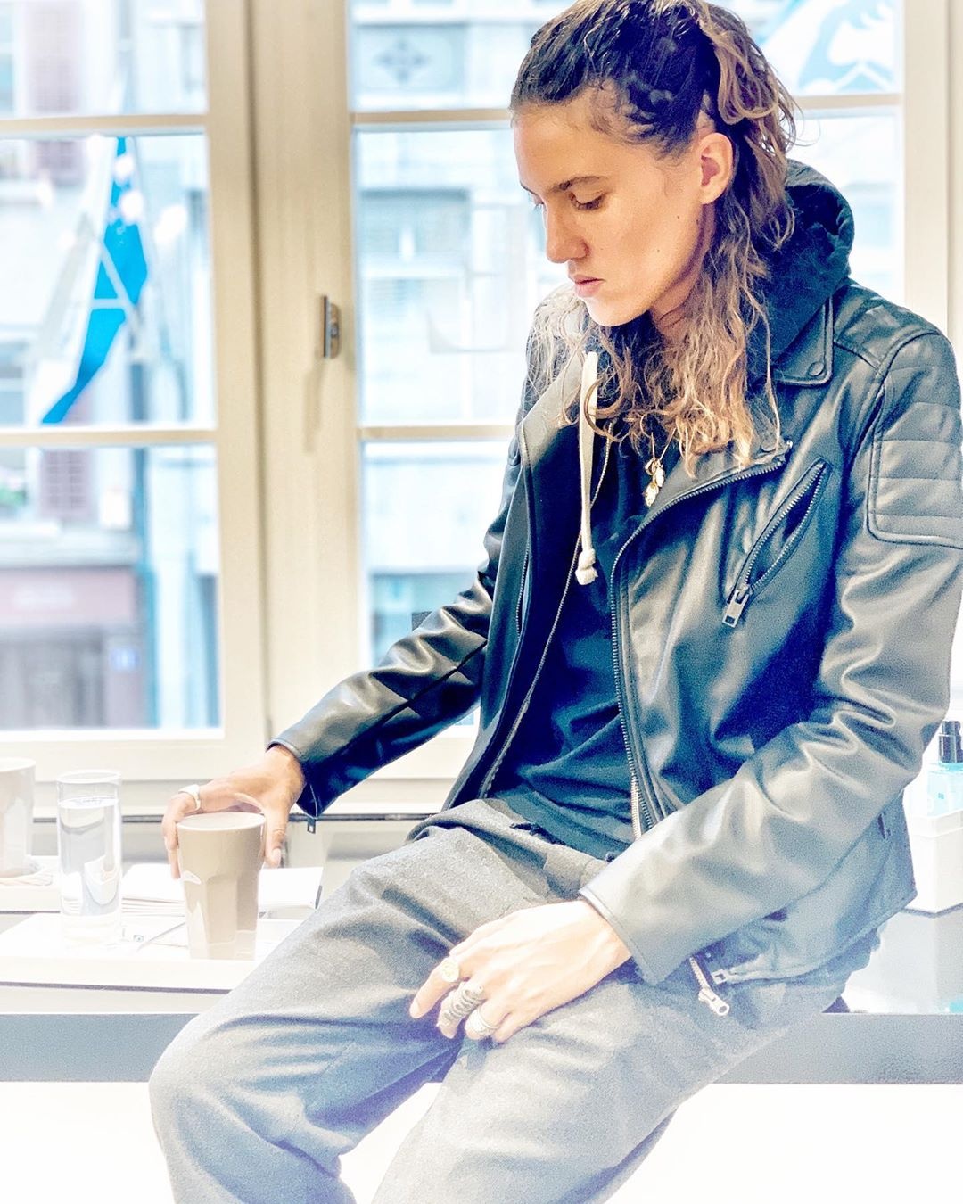 nguoi mau phi gioi tinh anh 11