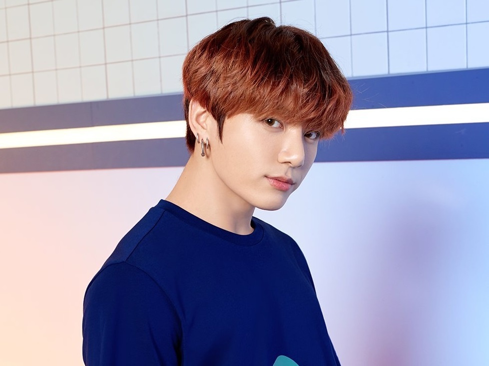 Giay Prada va cac mon do nhanh chong chay hang nho Jungkook hinh anh