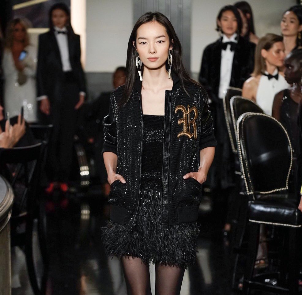 mau nu Trung Quoc noi tieng anh 15