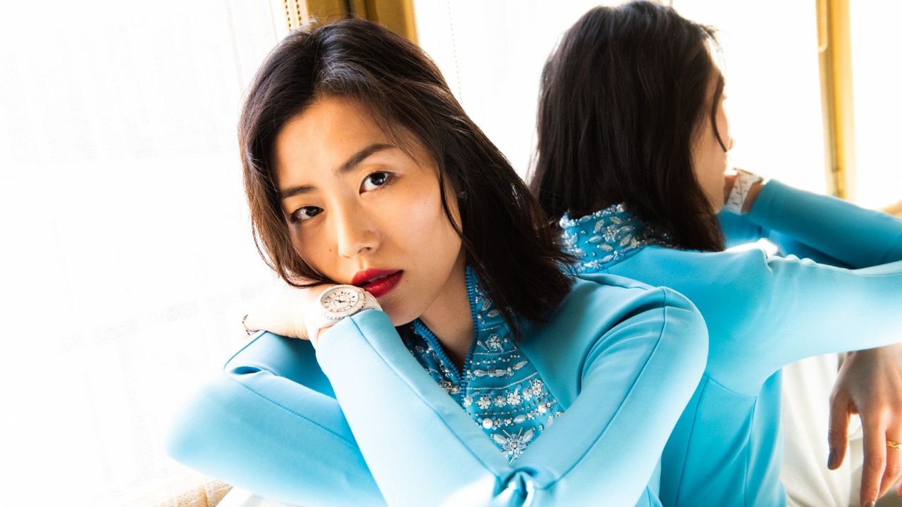 mau nu Trung Quoc noi tieng anh 9