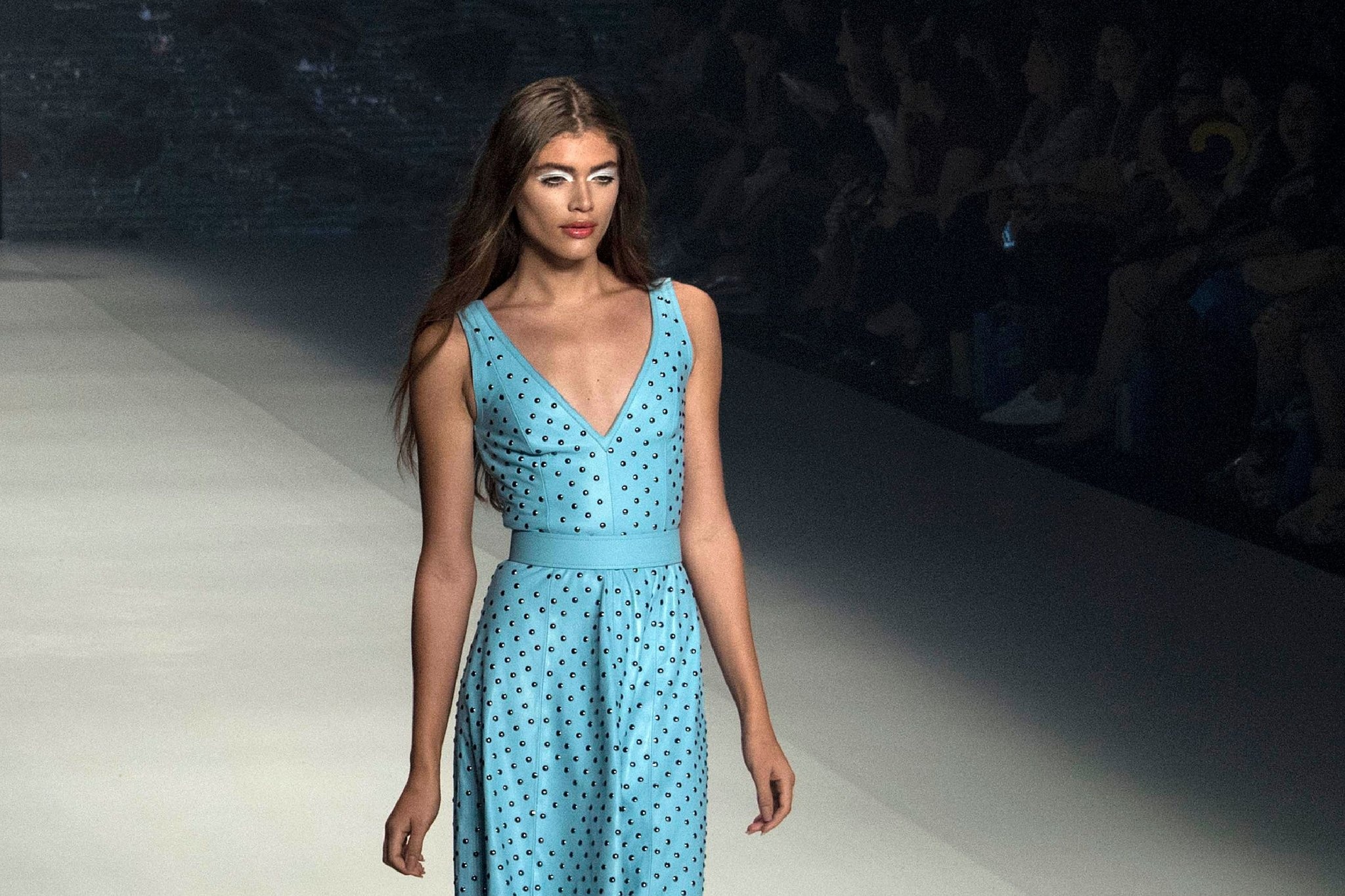 nguoi mau chuyen gioi anh 9