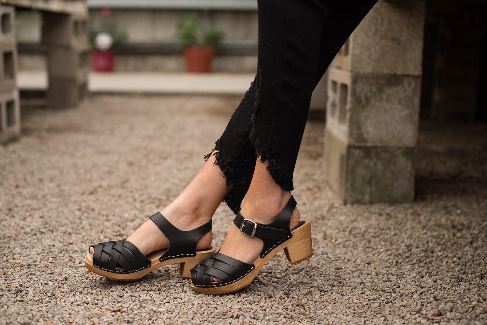 xu huong dep sandal mua he anh 1