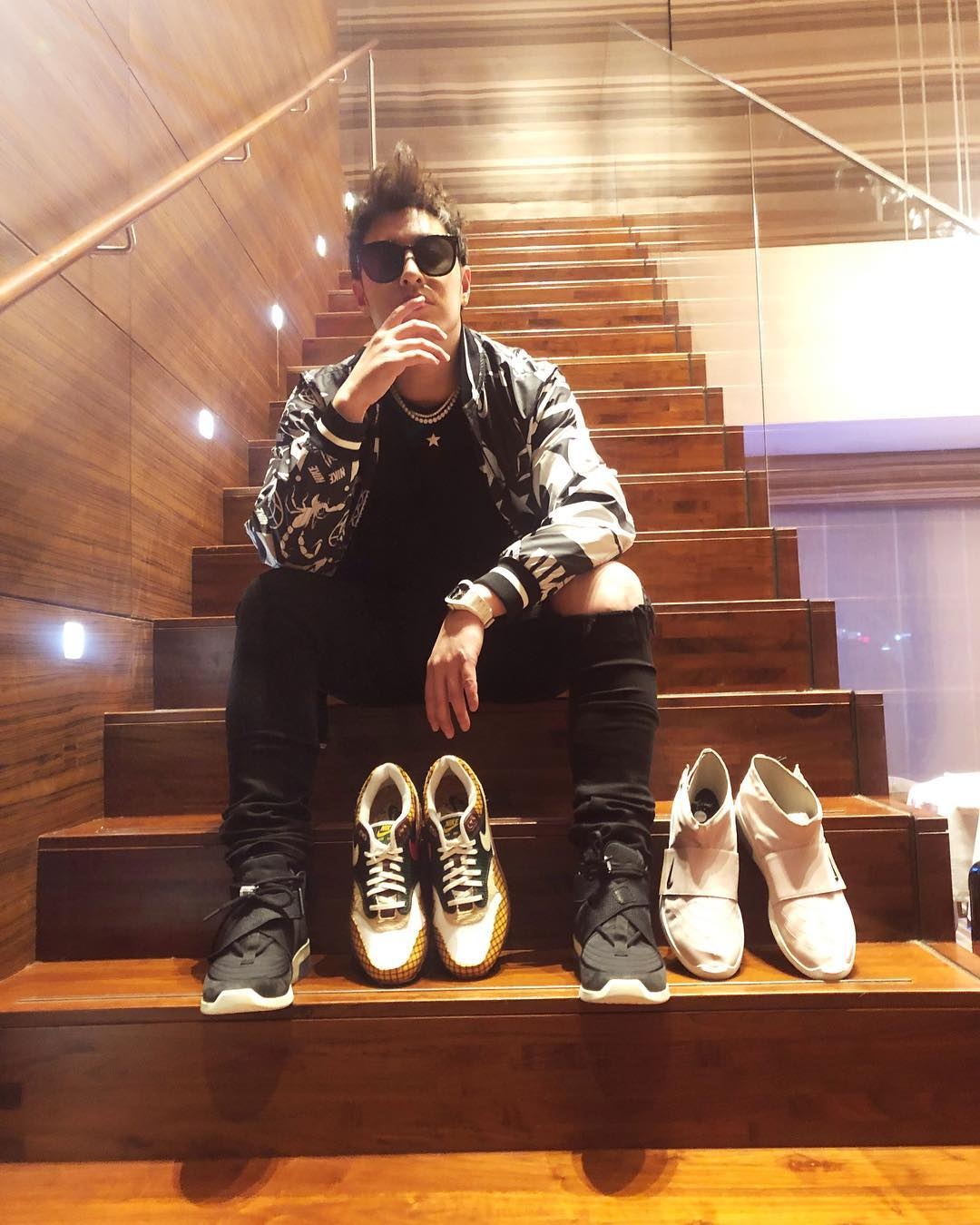 Phan Vỹ Bá không mặc quần short ảnh 16 Phan Vy Ba khong mac quan short anh 16