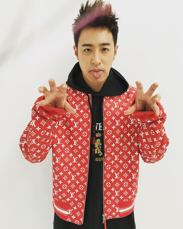 Phan Vỹ Bá không mặc quần short ảnh 12 Phan Vy Ba khong mac quan short anh 12