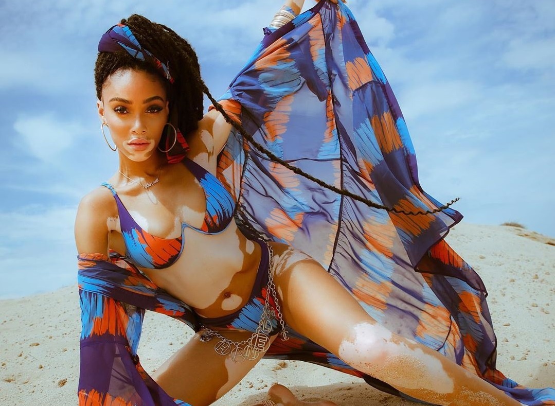 Sieu mau bach bien khoe ve goi cam voi kieu bikini nao? hinh anh