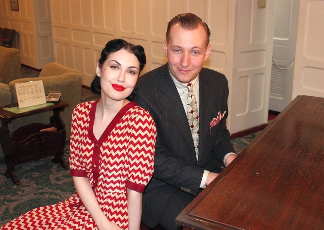 Doi tre yeu nhau nho cung thich mac do vintage hinh anh