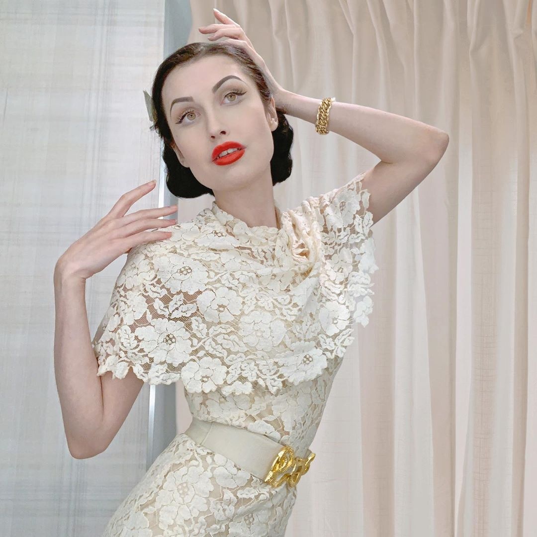 cặp đôi mặc đồ vintage ảnh 3 cap doi mac do vintage anh 3