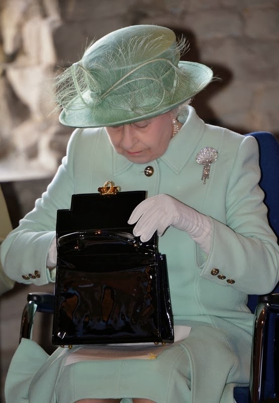 Nữ hoàng Anh dùng túi Hermès ảnh 6 Nu hoang Anh dung tui Hermes anh 6