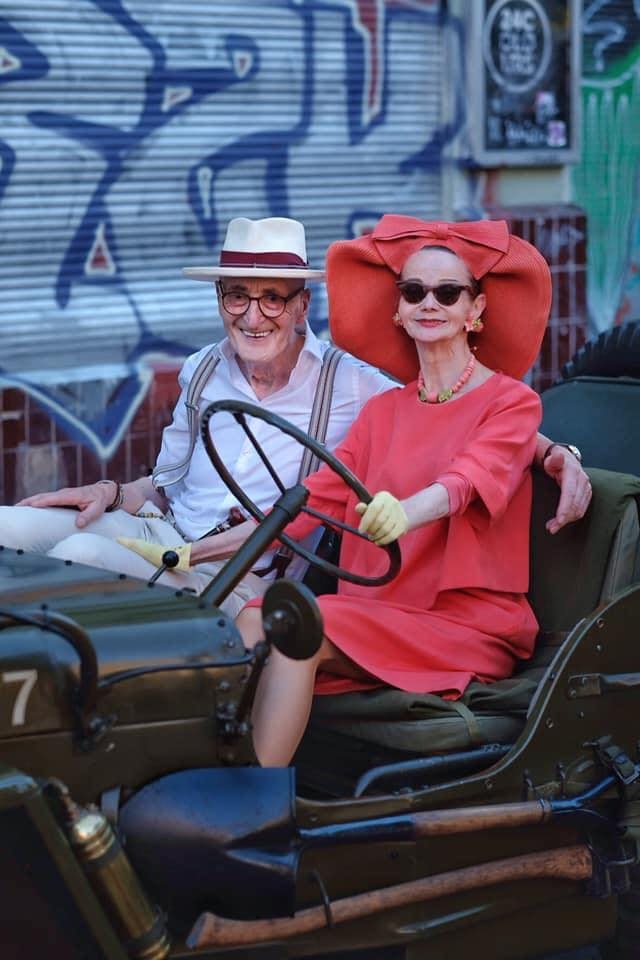 cặp ông bà mặc sành điệu ảnh 10 cap ong ba mac sanh dieu anh 10