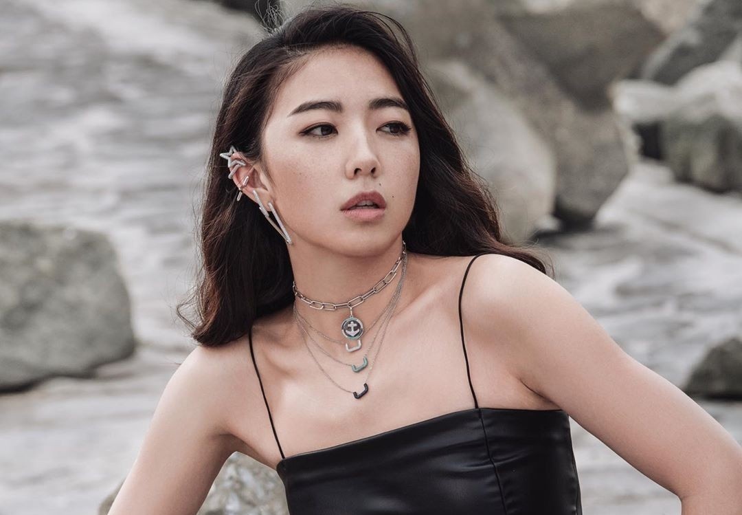 Nu blogger Trung Quoc co gu thoi trang sanh dieu hinh anh