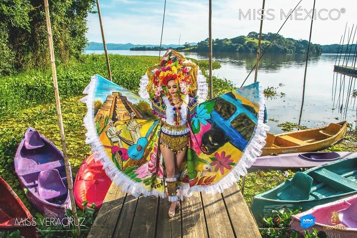 trang phục truyền thống Miss Mexico ảnh 1 trang phuc truyen thong Miss Mexico anh 1