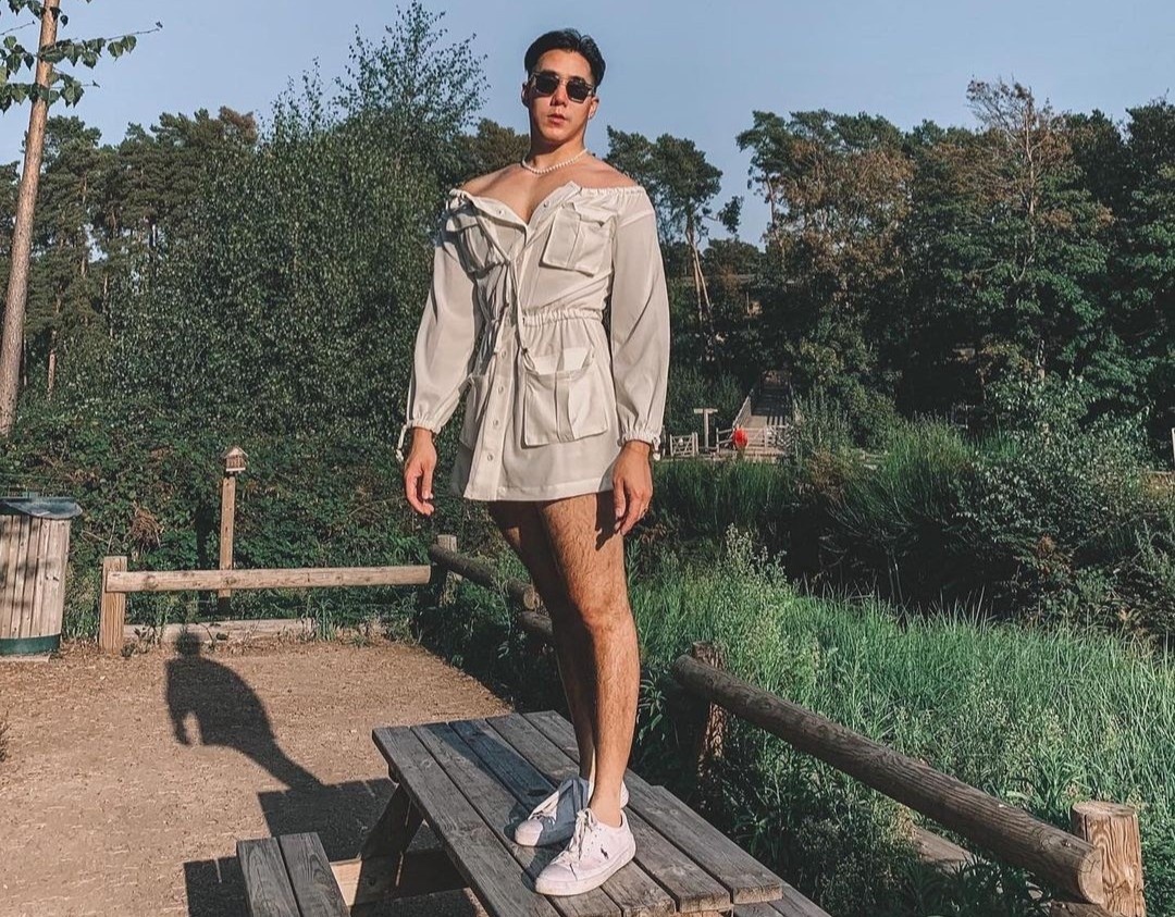 chang trai Thai mac vay anh 14