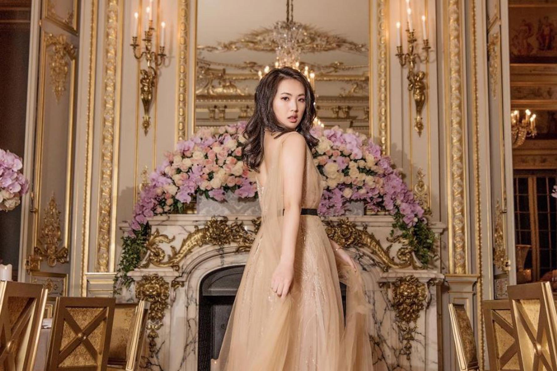 Con gai ut cua ong chu Huawei gia nhap gioi giai tri hinh anh