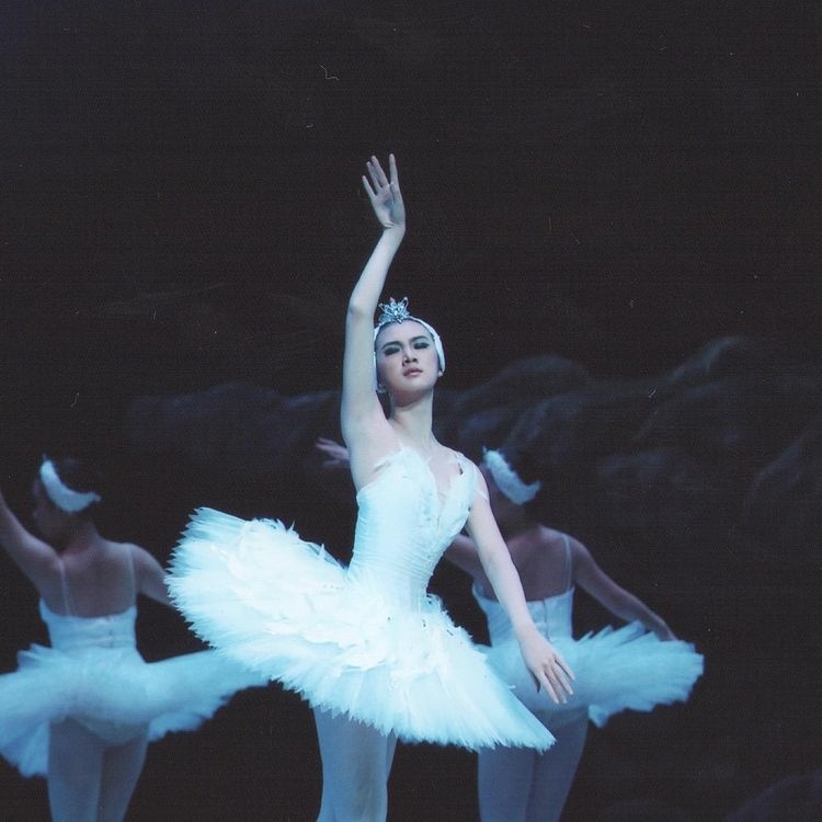 con gái tỷ phú Huawei làm người mẫu ảnh 6 con gai ty phu Huawei lam nguoi mau anh 6