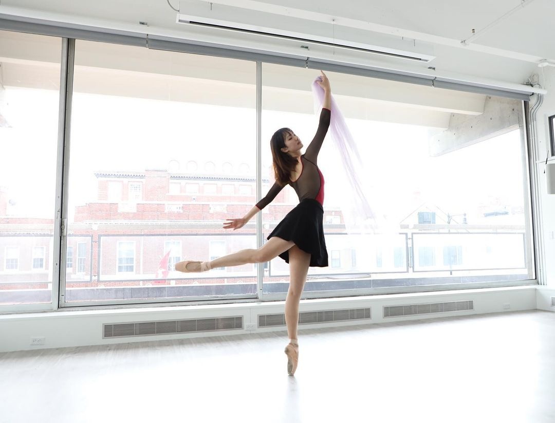 con gai ty phu Huawei lam nguoi mau anh 7