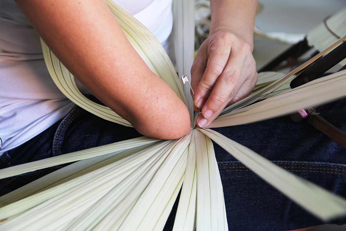 Lang non Phu Cam anh 11