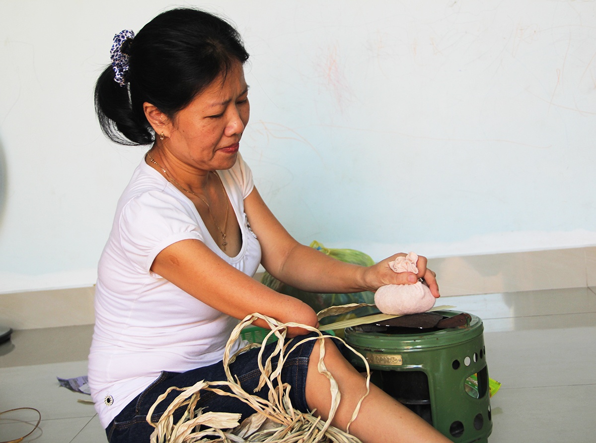 Lang non Phu Cam anh 4