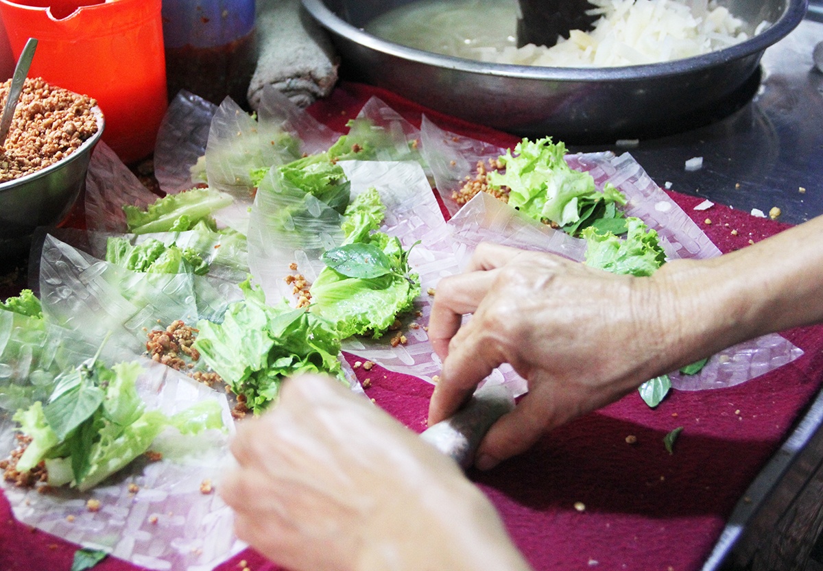 Bo bia 1.000 dong dat dong khach tai Sai Gon anh 1