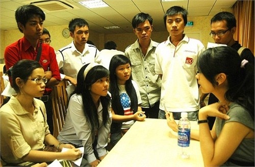 Truong phong duoc tra luong 100 trieu dong thang anh 1